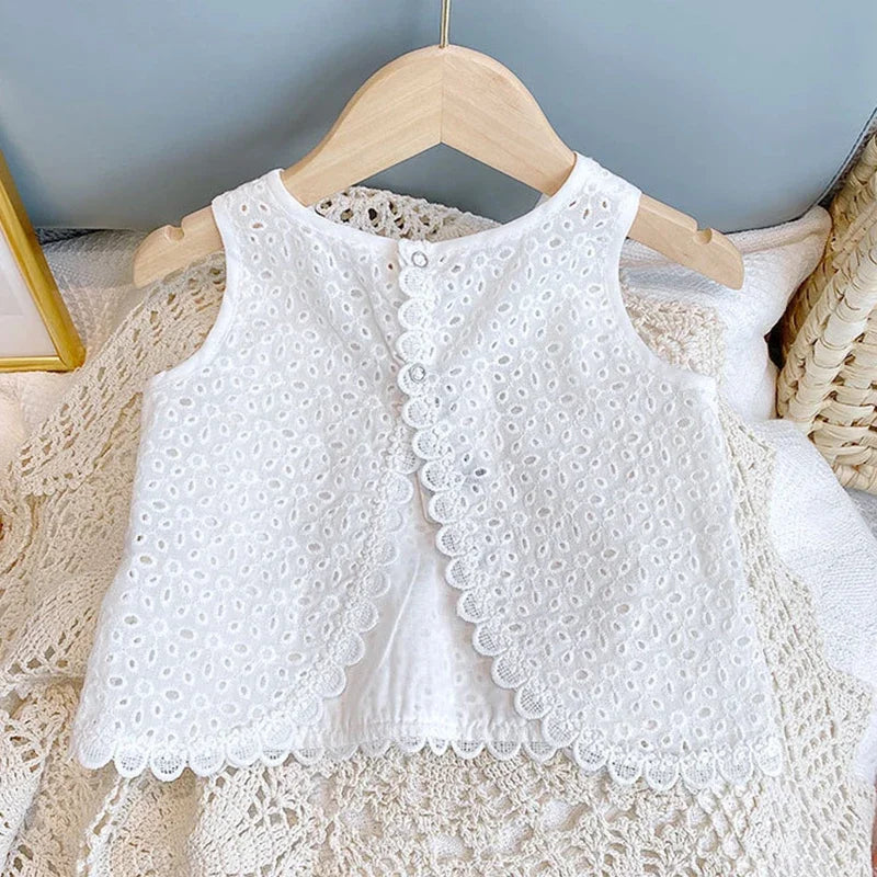 Conjunto Menina – Renda Delicada de Verão 🌸.