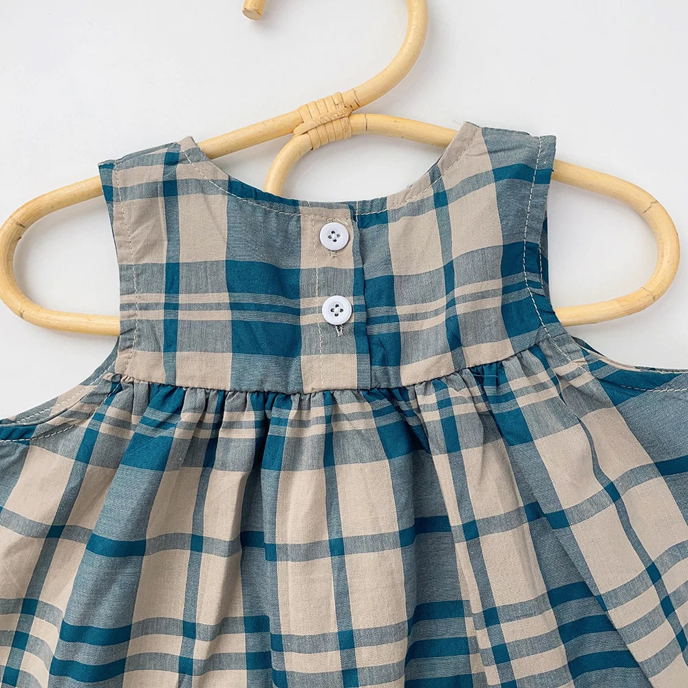 Summer 2-7 Years Girls Fashion Sleeveless O-Neck Ruffled Plaid Print Tank Top + Shorts 2 Pcs Set Kids Casual Cute Outfit Clothes.