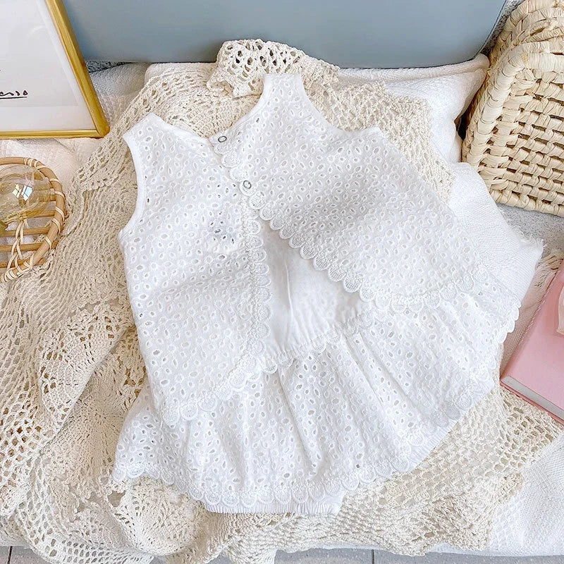 Conjunto Menina – Renda Delicada de Verão 🌸.